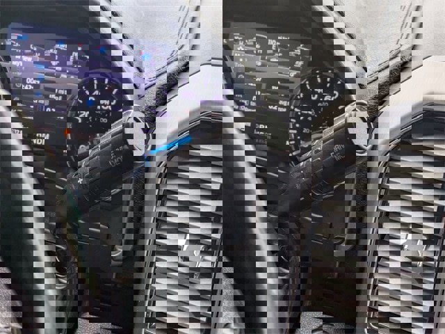 Certified 2020 Ford F350 Platinum w/ FX4 Off-Road Package image 26