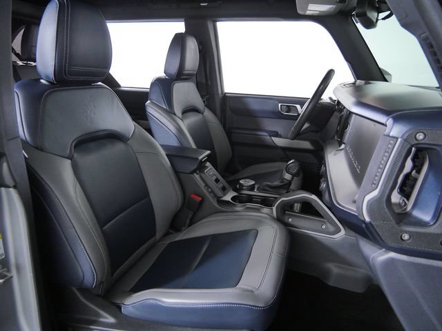 Certified 2022 Ford Bronco Outer Banks w/ Sasquatch Package AWD/4WD image 13