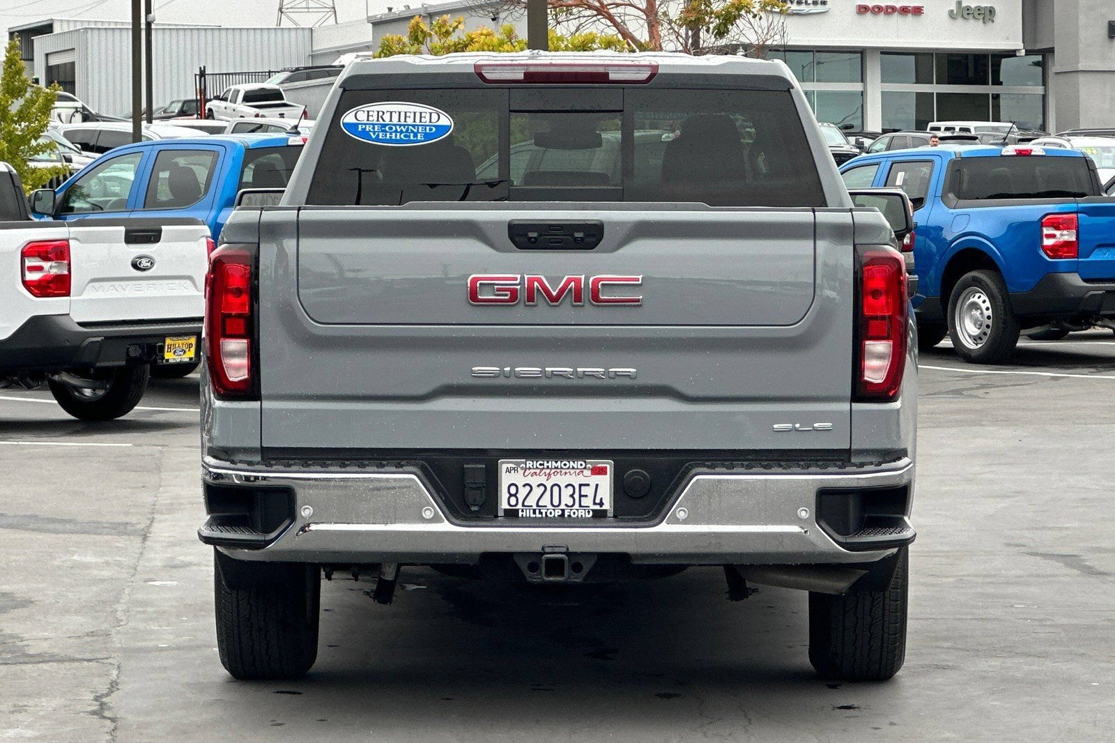 Used 2025 GMC Sierra 1500 SLE w/ Preferred Package AWD/4WD image 7