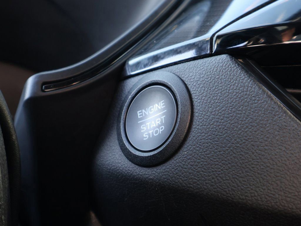 Certified 2025 Ford Escape ST-Line image 32