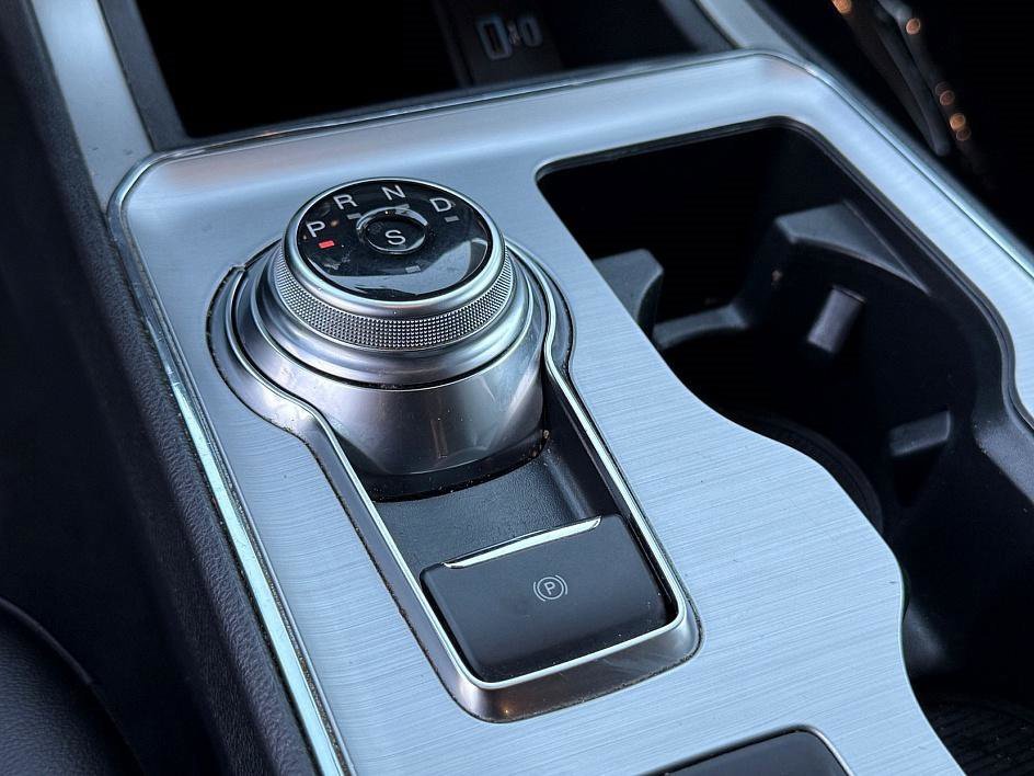 Certified 2022 Ford Edge SEL image 21