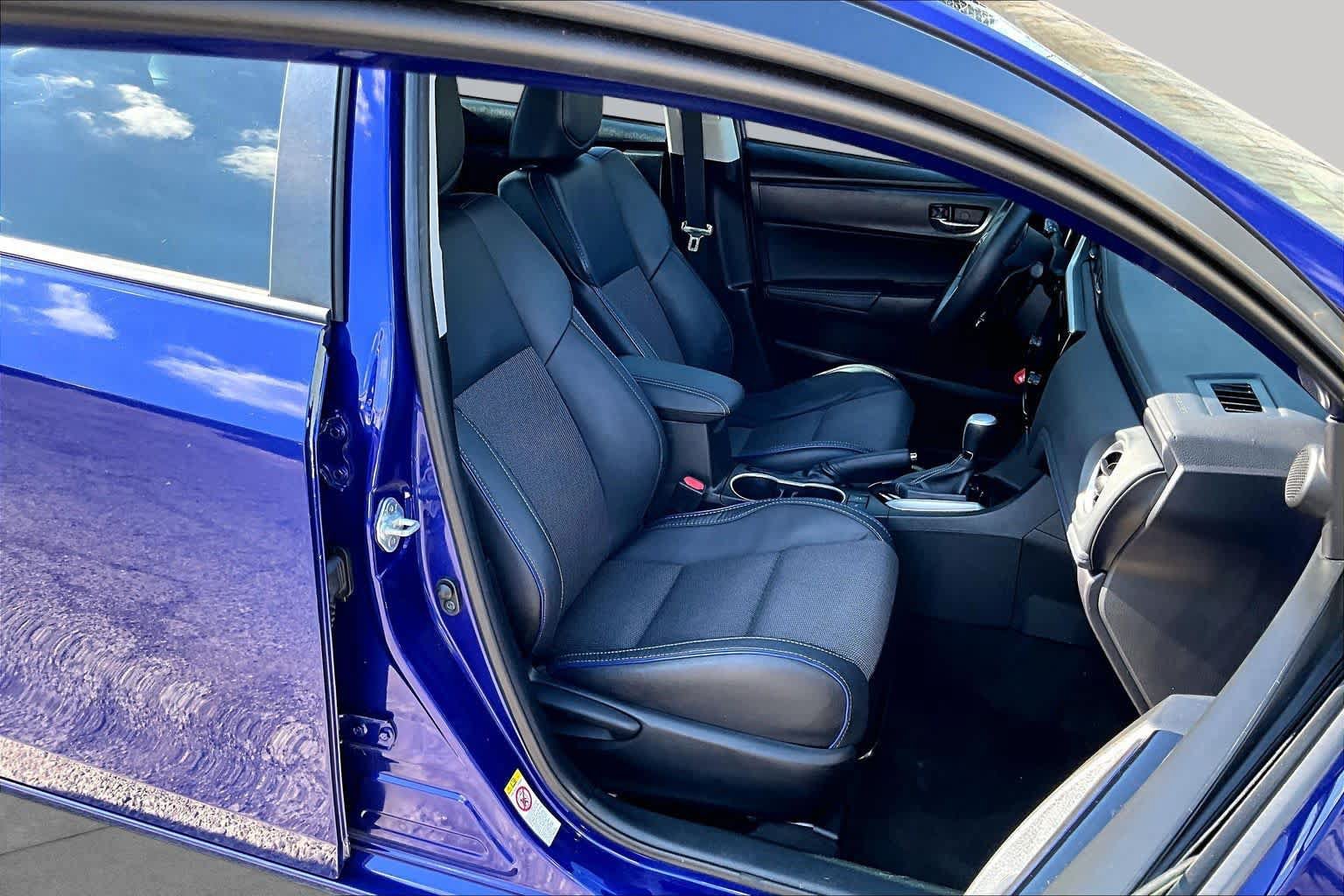 Used 2017 Toyota Corolla SE FWD image 11