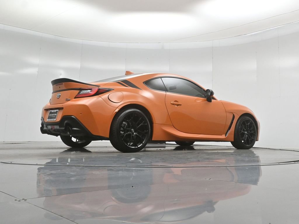 Used 2023 Toyota GR86 10th Anniversary SE RWD image 46