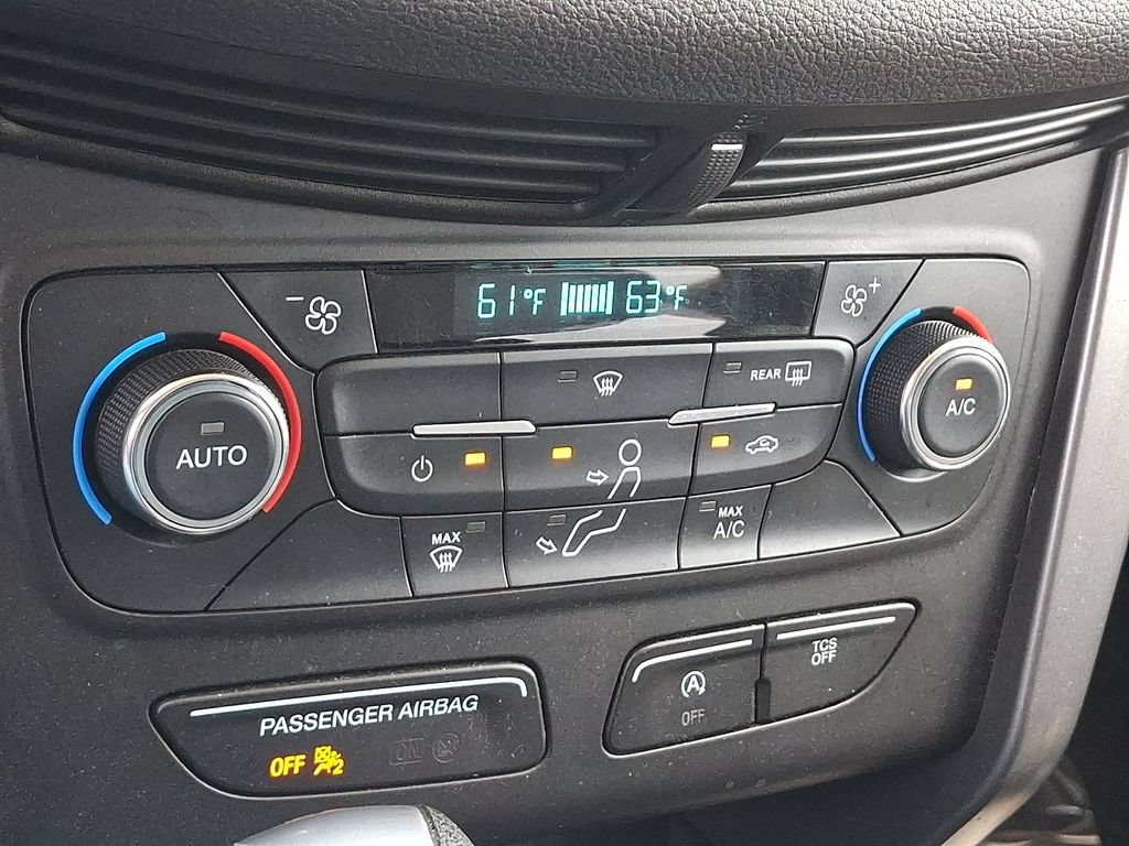 Certified 2017 Ford Escape SE AWD/4WD image 16