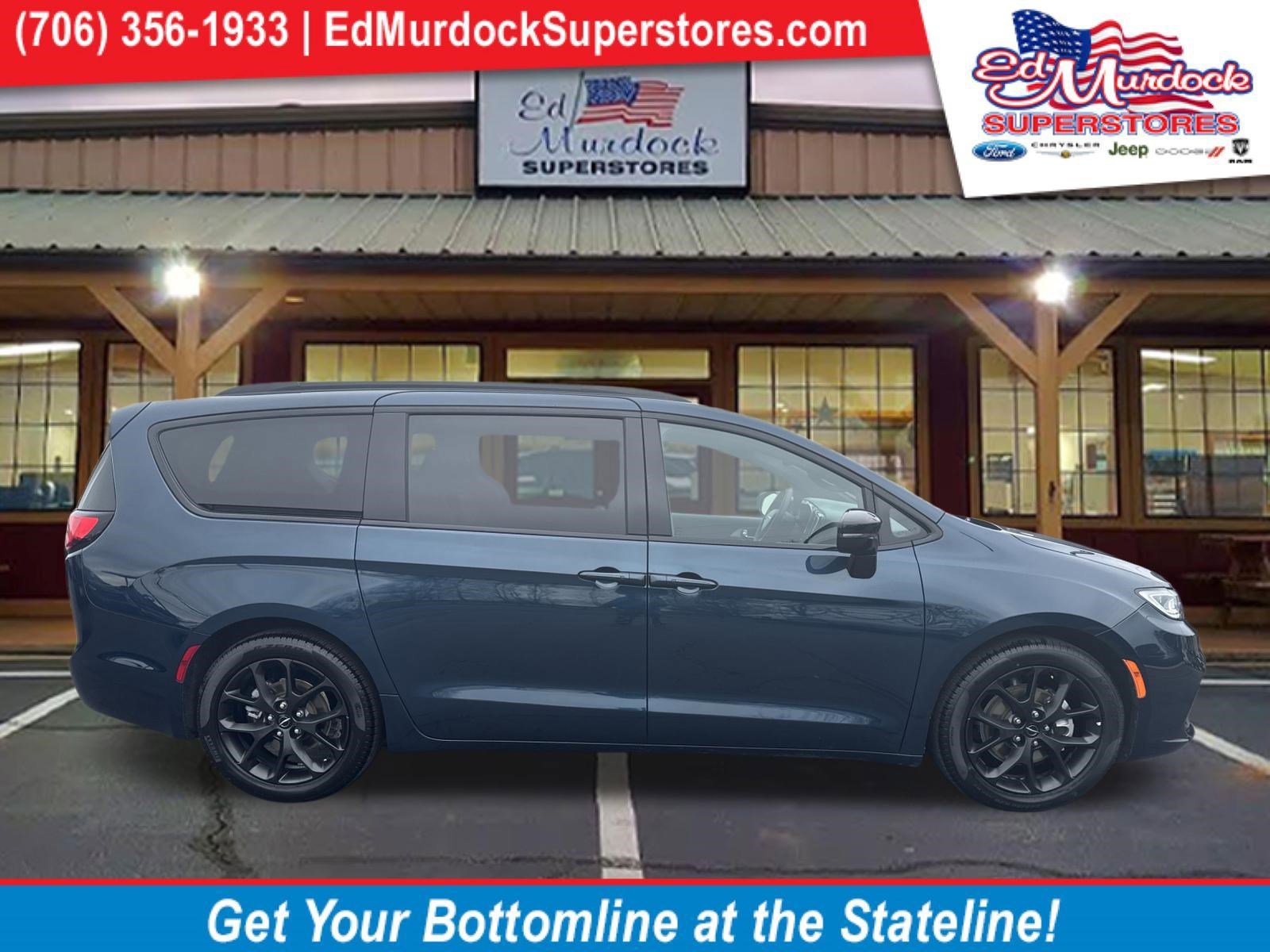 Used 2025 Chrysler Pacifica Limited