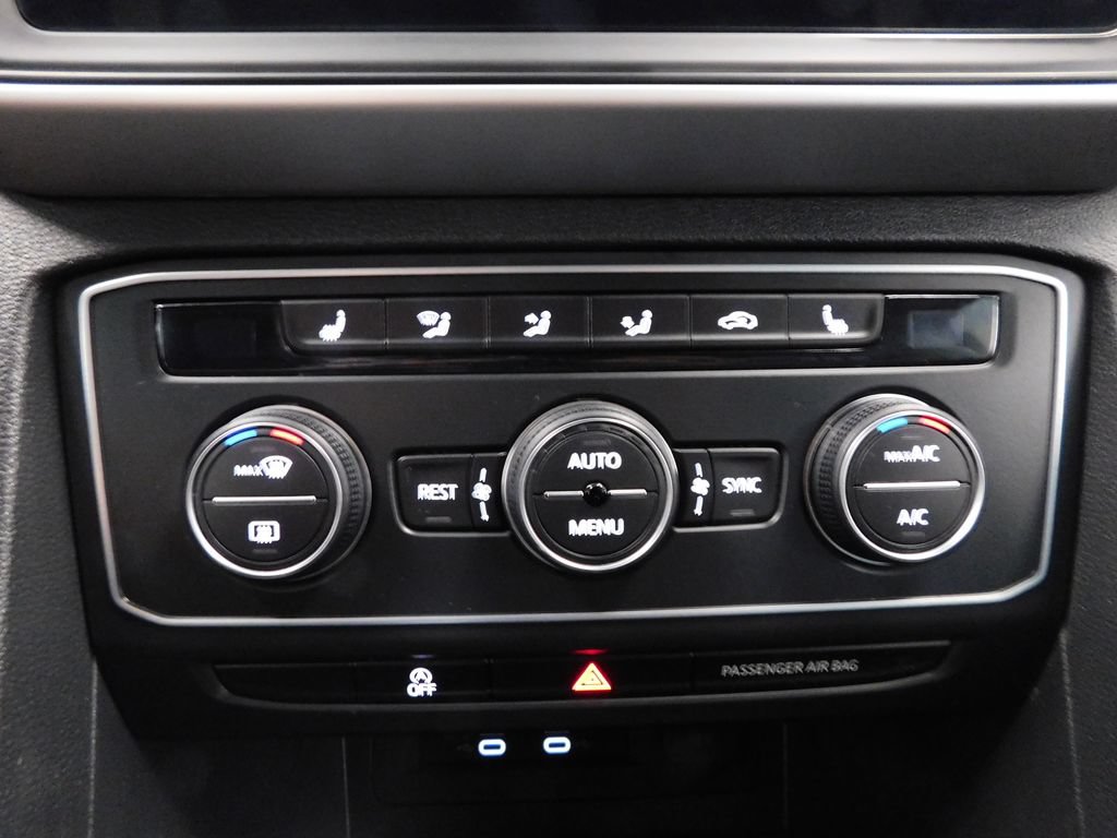 Used 2021 Volkswagen Atlas SE AWD/4WD image 22