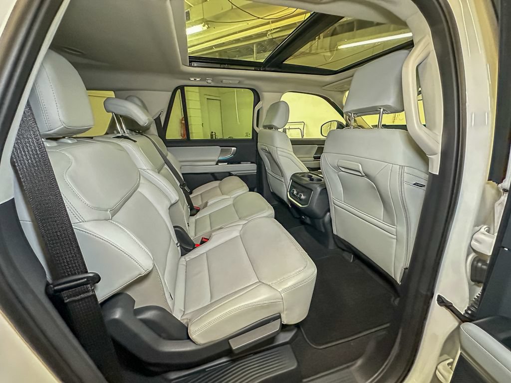 Certified 2025 Ford Expedition Max Platinum AWD/4WD image 35