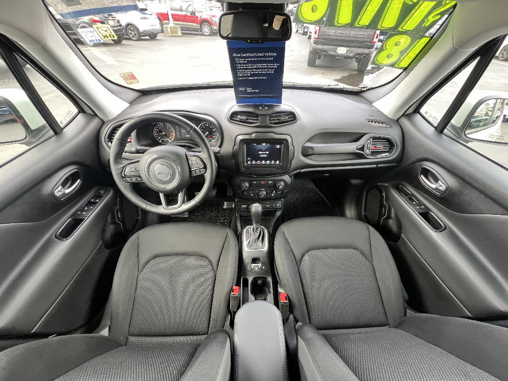 Used 2018 Jeep Renegade Altitude AWD/4WD image 19