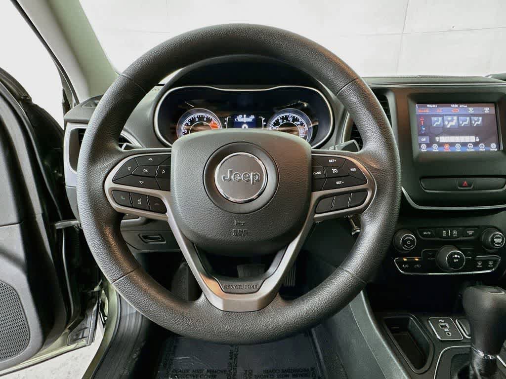 Used 2019 Jeep Cherokee Latitude w/ Popular Appearance Group FWD image 15