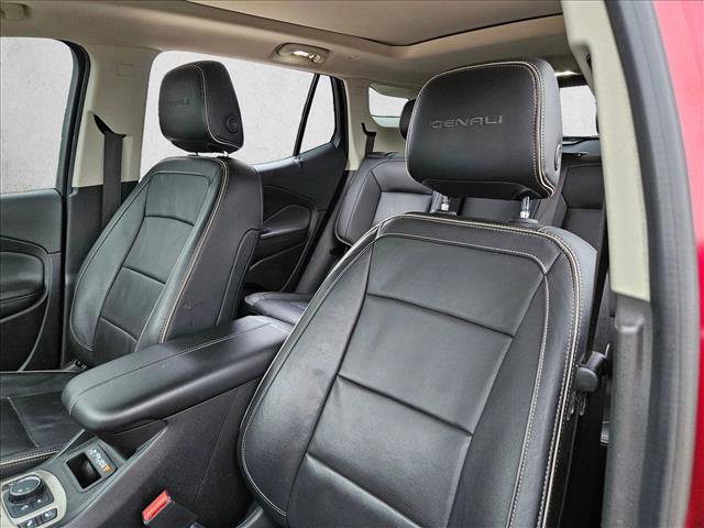Used 2018 GMC Terrain Denali w/ Advanced Safety Package image 18