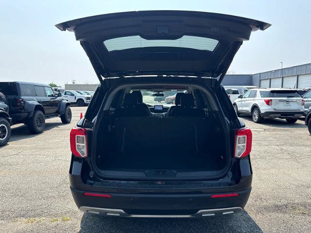Certified 2023 Ford Explorer XLT w/ Equipment Group 202A AWD/4WD image 10