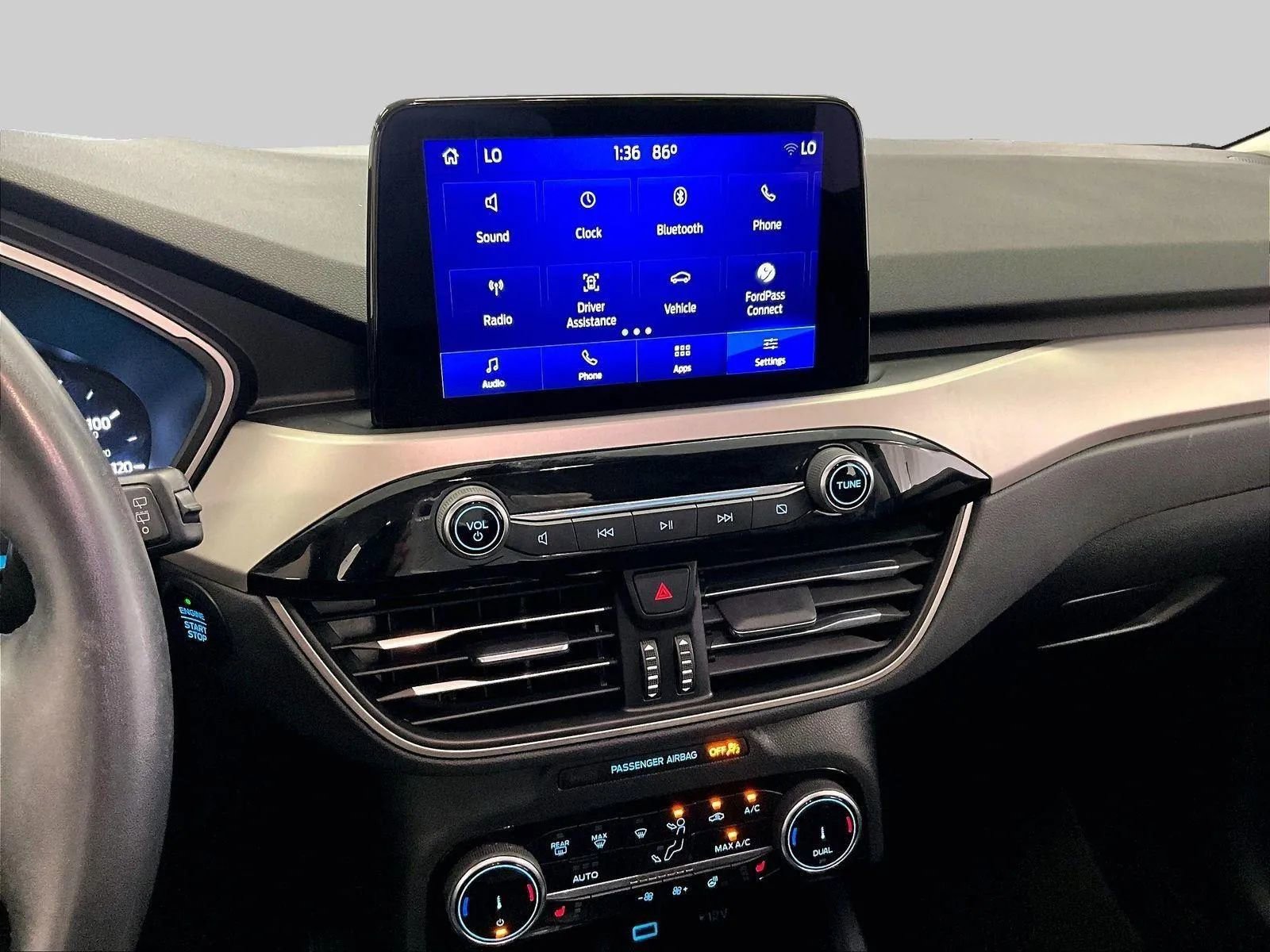 Certified 2022 Ford Escape SEL AWD/4WD image 6
