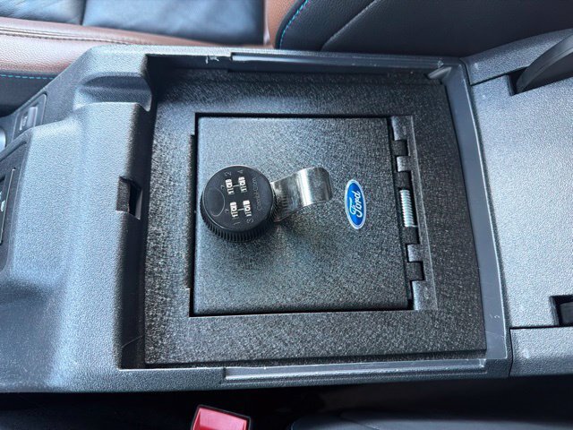 Certified 2022 Ford Bronco Outer Banks AWD/4WD image 35