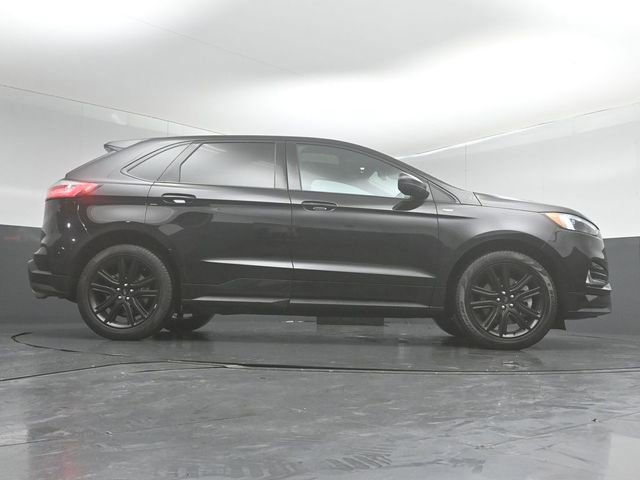 Certified 2021 Ford Edge ST-Line w/ Class II Trailer Tow Package image 17