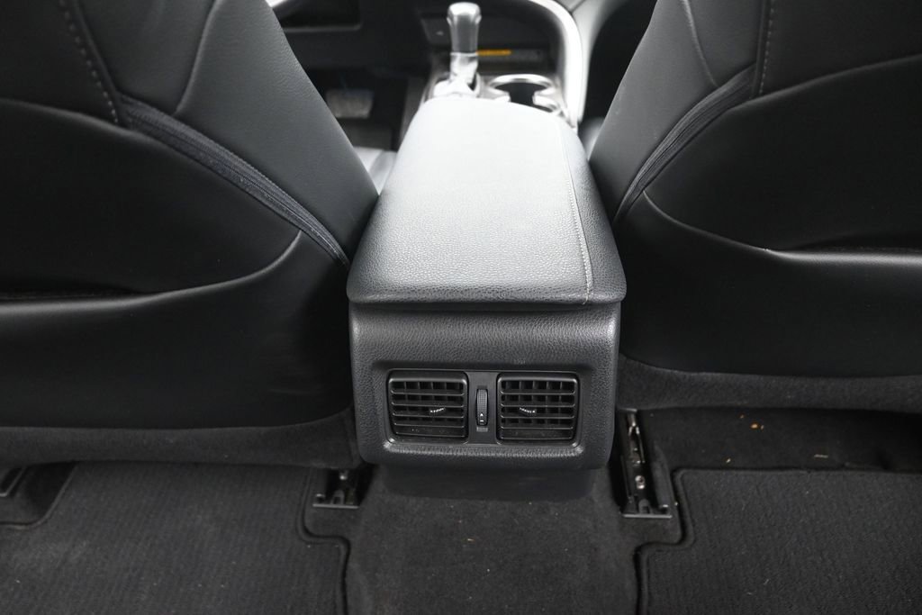 Used 2021 Toyota Camry XSE FWD image 10