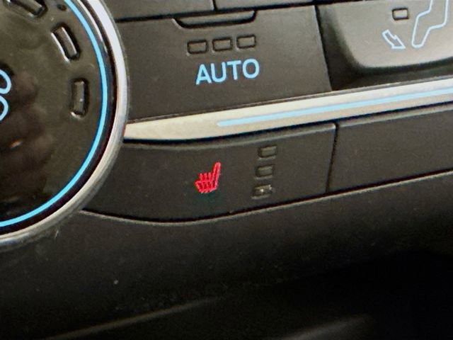 Certified 2020 Ford Escape SE image 19