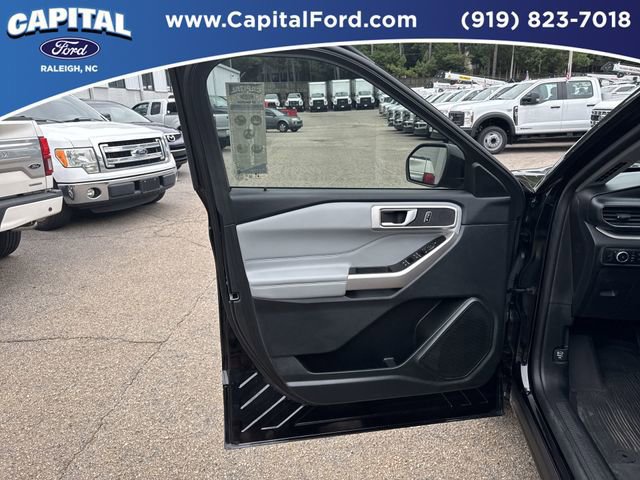 Certified 2023 Ford Explorer XLT w/ Equipment Group 202A image 19