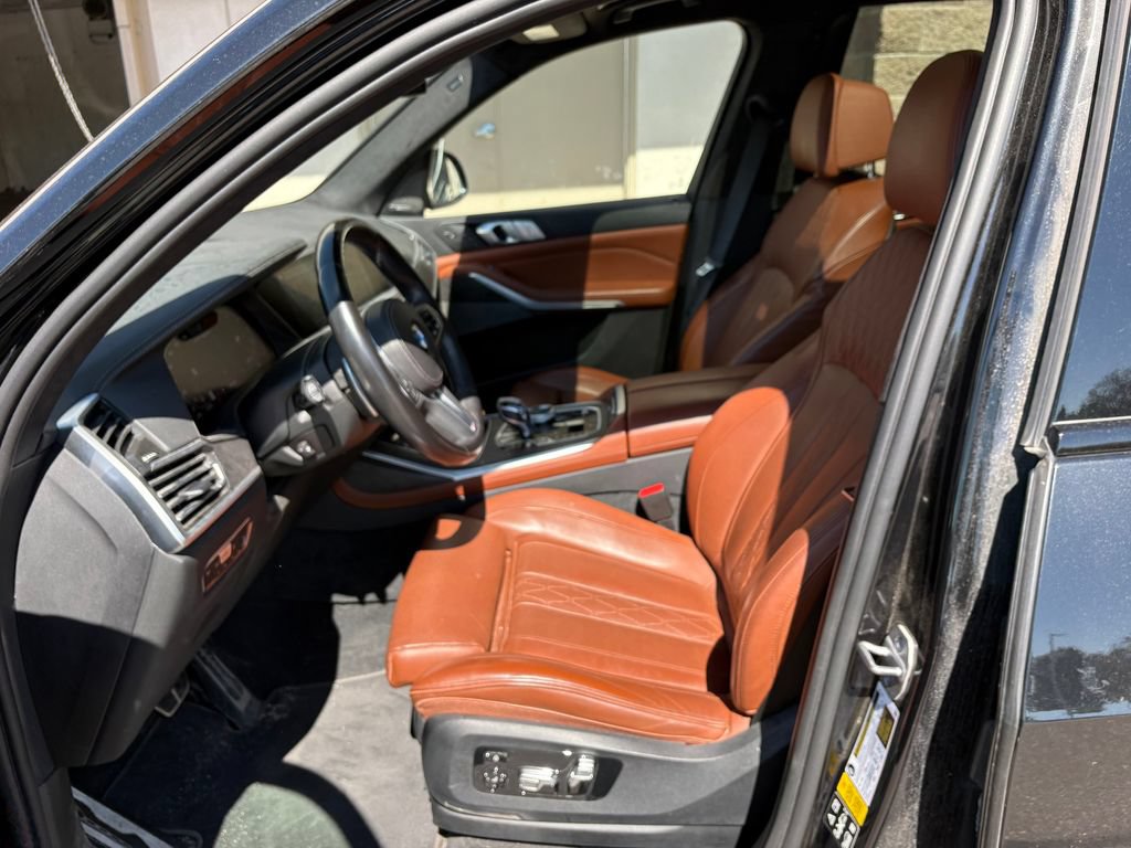 Used 2022 BMW X7 M50i AWD/4WD image 18