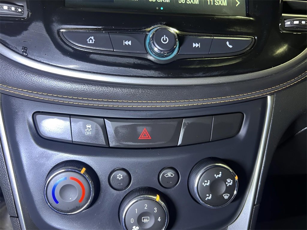 Used 2017 Chevrolet Trax LT w/ LT Convenience Package image 28