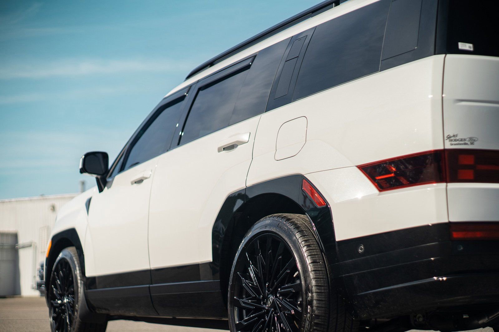 Used 2025 Hyundai Santa Fe Calligraphy w/ Tow & Go Package image 5