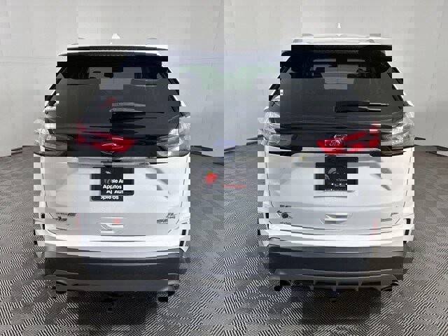 Certified 2020 Ford Edge SEL w/ Convenience Package image 3