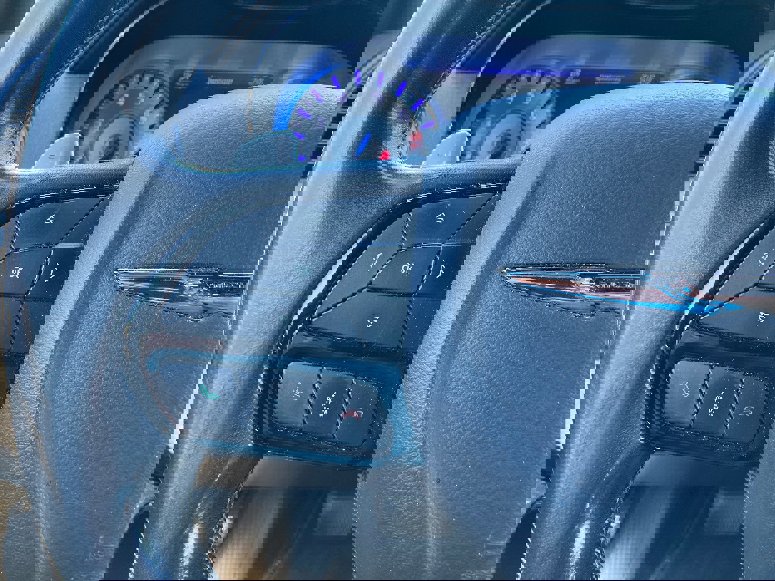 Used 2018 Chrysler 300 S image 19