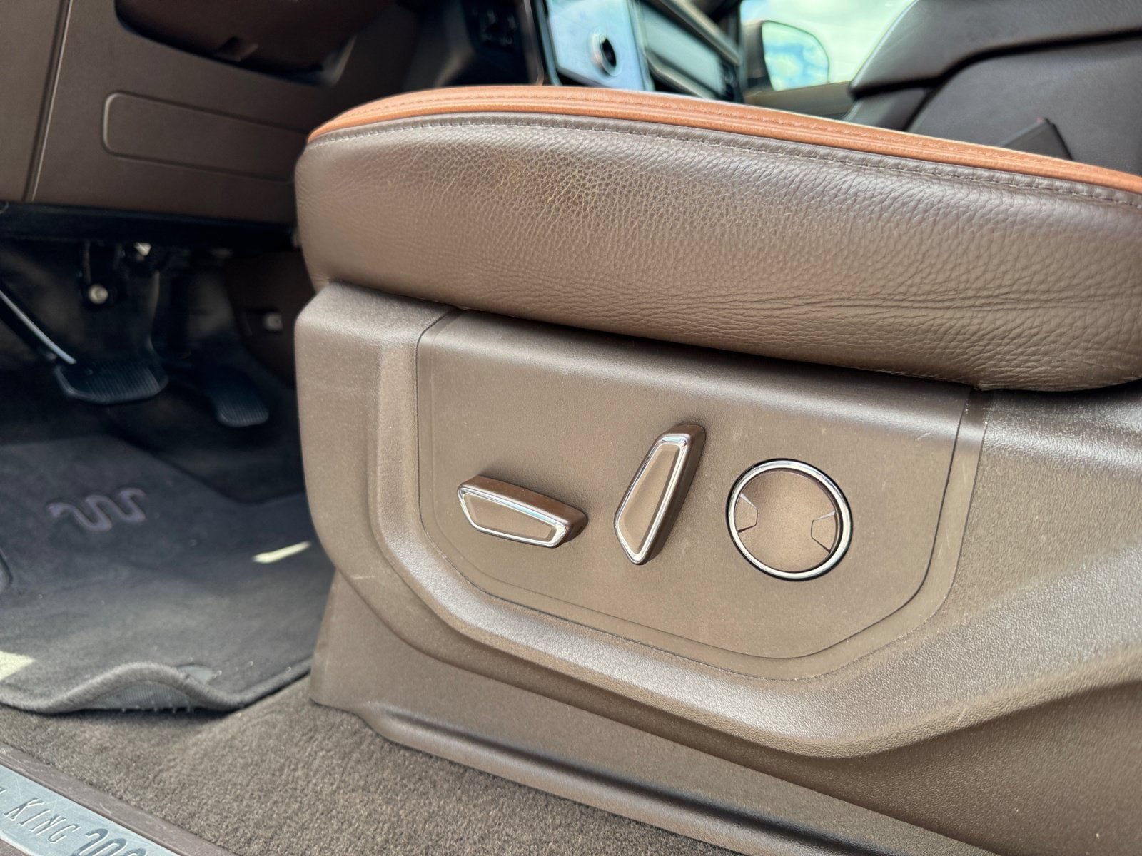 Certified 2023 Ford Expedition King Ranch AWD/4WD image 22
