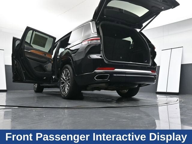 Used 2023 Jeep Grand Cherokee L Summit AWD/4WD image 41