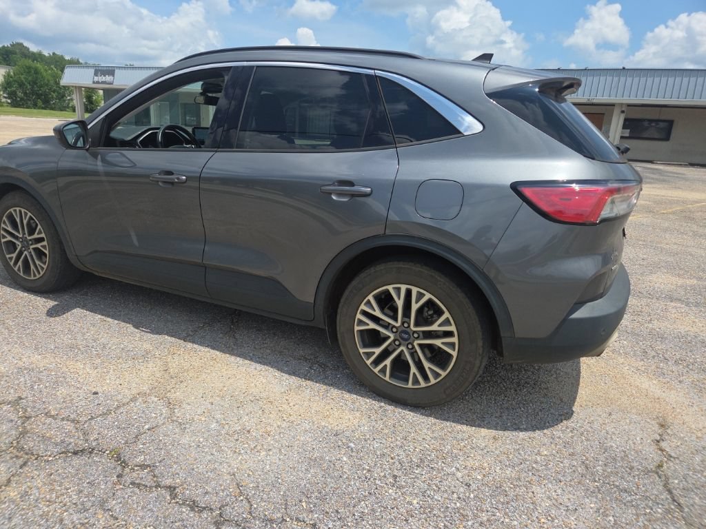 Certified 2022 Ford Escape SEL w/ Technology Package FWD image 6
