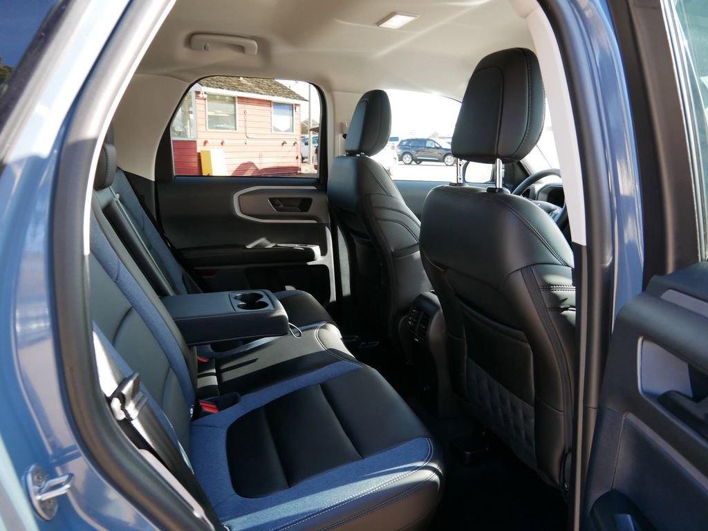 Certified 2025 Ford Bronco Sport Outer Banks image 9