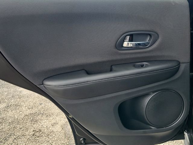 Used 2022 Honda HR-V LX image 14