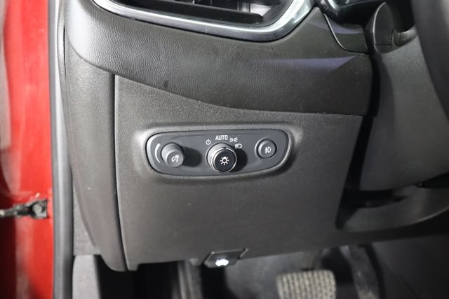 Used 2020 Chevrolet Equinox LT w/ Driver Convenience Package AWD/4WD image 36