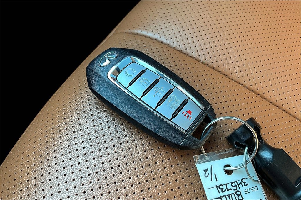 Used 2024 INFINITI QX60 Sensory w/ Vision Package image 13
