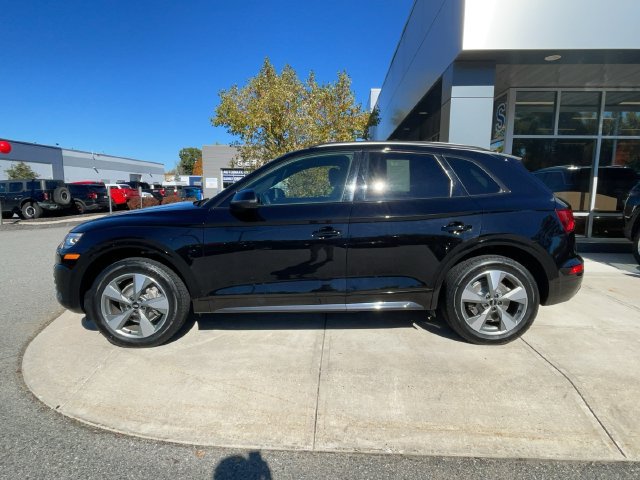 Used 2020 Audi Q5 2.0T Premium w/ Titanium Sport Package AWD/4WD image 4