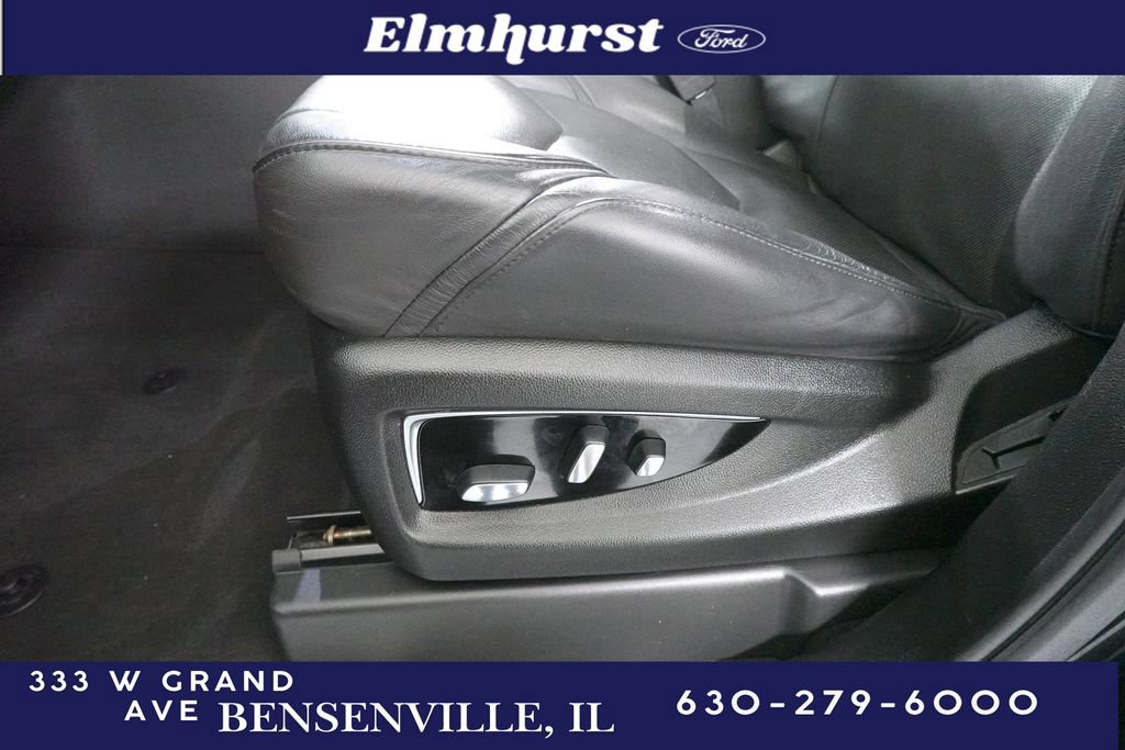 Used 2020 Cadillac Escalade Luxury image 11