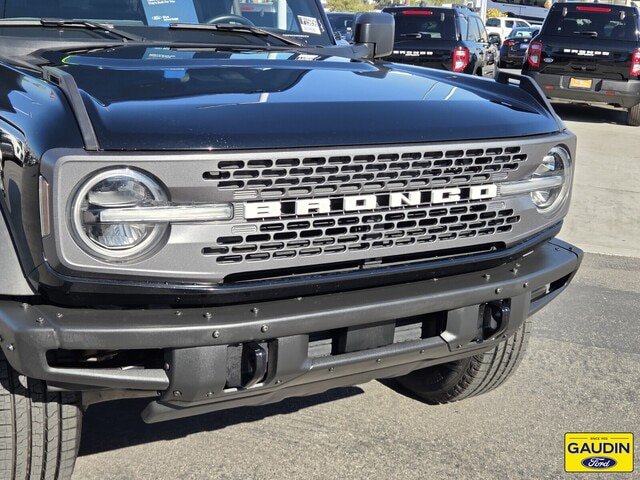 Certified 2022 Ford Bronco Badlands AWD/4WD image 2