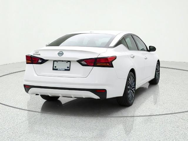 Used 2025 Nissan Altima 2.5 SV FWD image 7