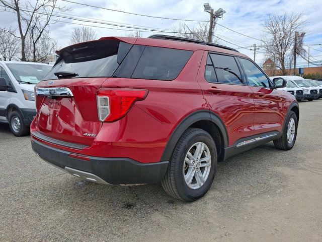 Certified 2022 Ford Explorer XLT w/ Equipment Group 202A image 25