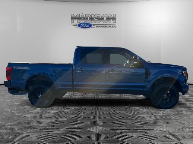 Certified 2022 Ford F250 Lariat w/ Tremor Off-Road Package AWD/4WD image 6