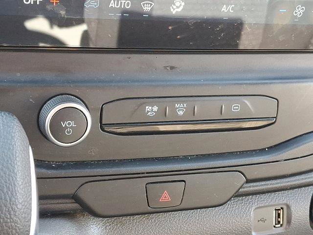 Certified 2022 Ford Transit 250 Low Roof image 22