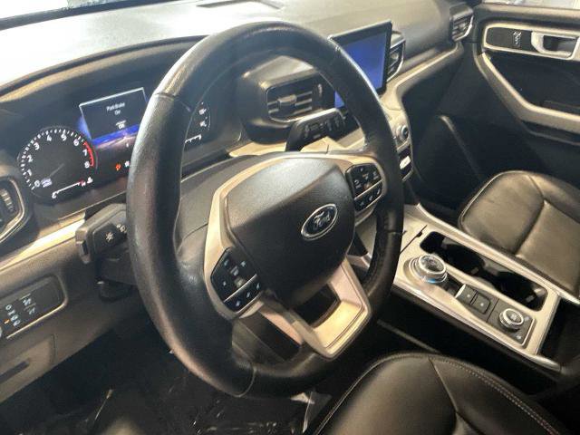 Certified 2022 Ford Explorer XLT image 9