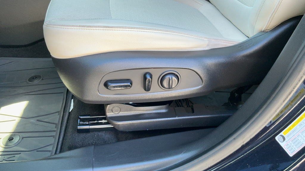 Used 2020 Buick Encore GX Preferred w/ Sport Touring Package FWD image 19