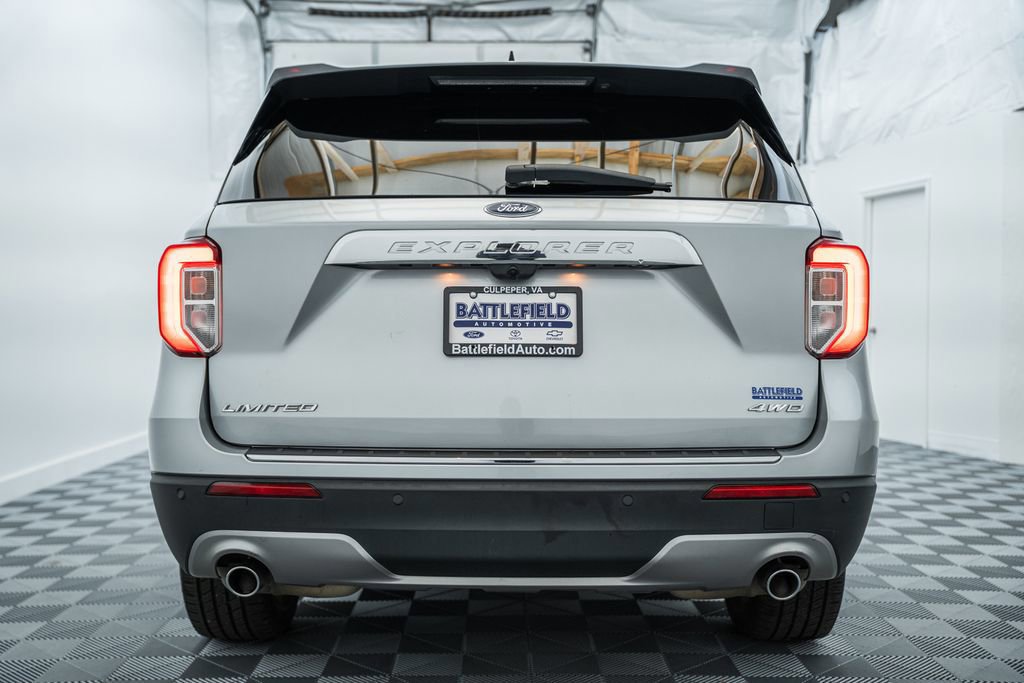 Certified 2021 Ford Explorer Limited w/ Equipment Group 301A AWD/4WD image 2