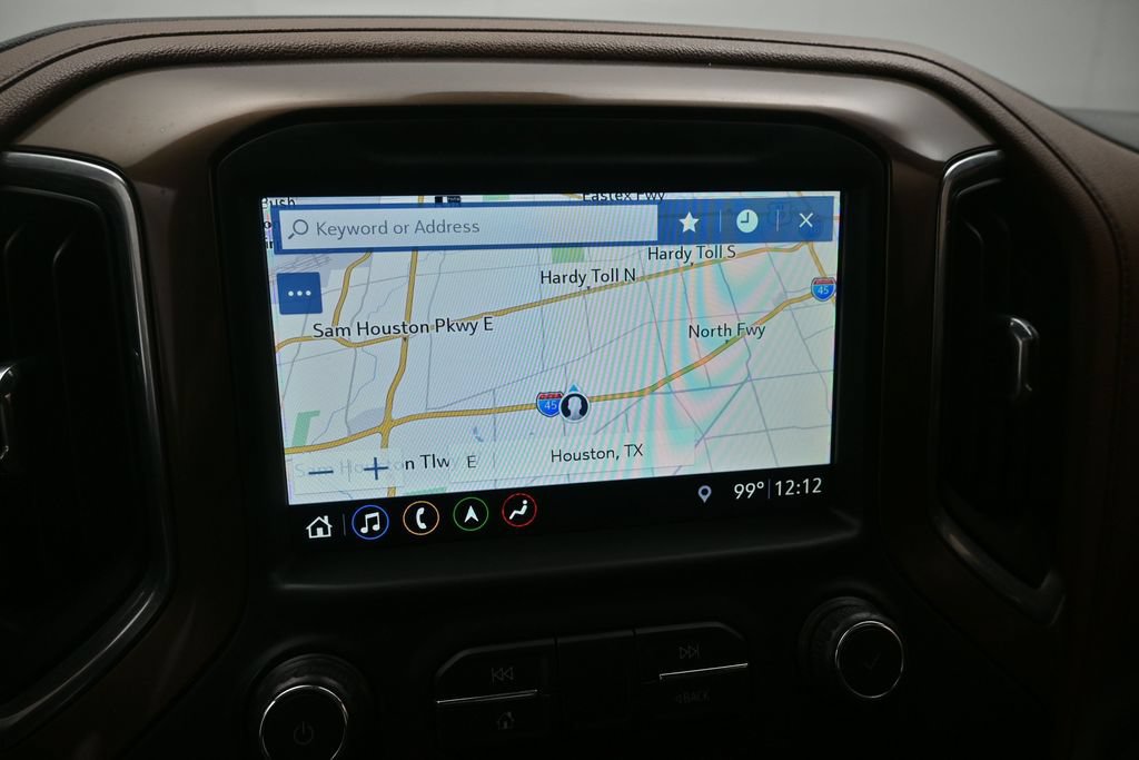 Used 2019 Chevrolet Silverado 1500 High Country w/ Technology Package AWD/4WD image 9