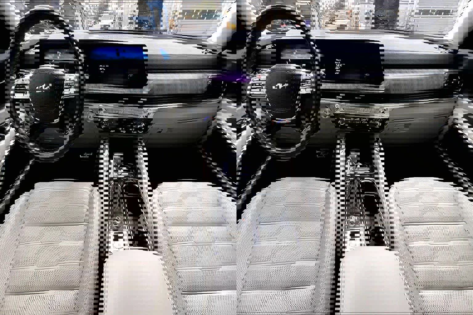 Used 2023 Kia Telluride SX Prestige image 16