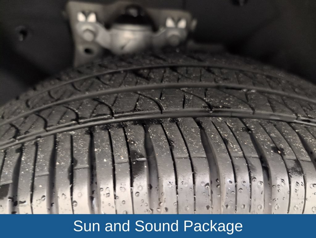 Certified 2025 Ford Explorer ST w/ Sun And Sound Package AWD/4WD image 21