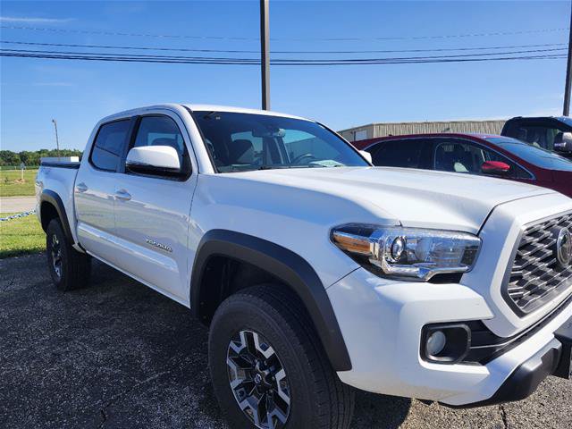 Used 2022 Toyota Tacoma TRD Off-Road w/ Technology Package AWD/4WD image 8