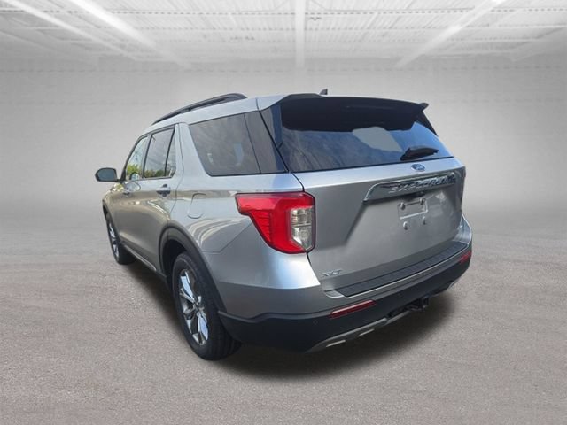 Certified 2023 Ford Explorer XLT w/ Equipment Group 202A AWD/4WD image 6