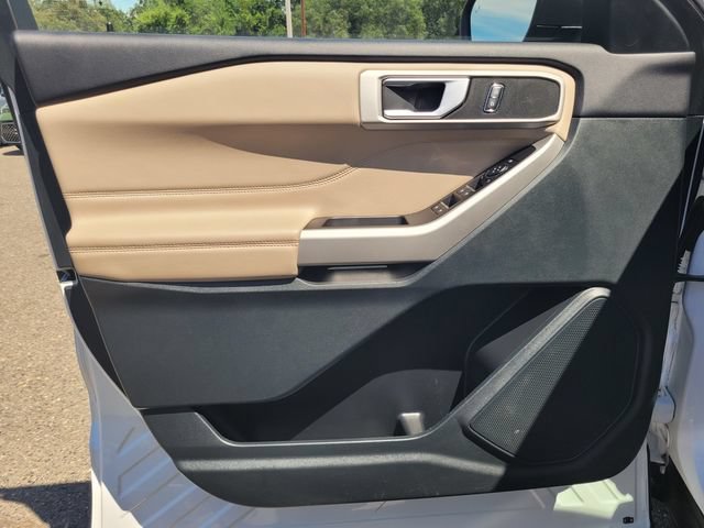Certified 2023 Ford Explorer XLT w/ Equipment Group 202A AWD/4WD image 16