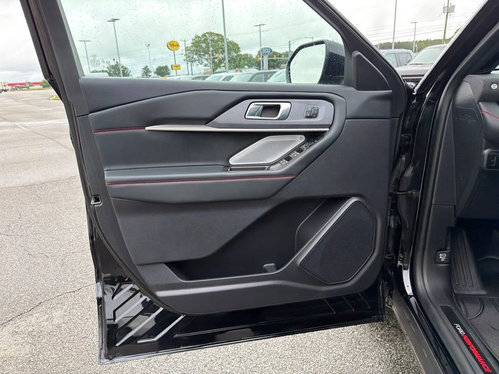 Certified 2025 Ford Explorer ST AWD/4WD image 15